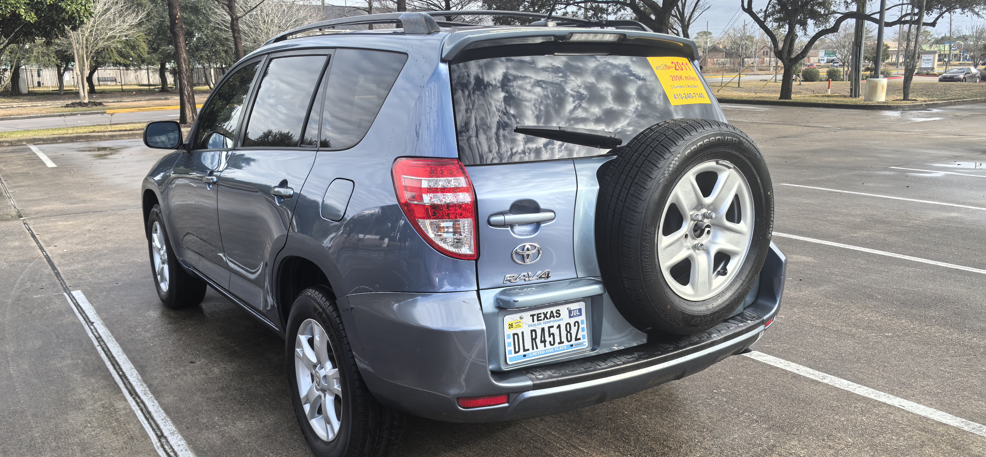 2011 Toyota RAV4 Base - Photo 6