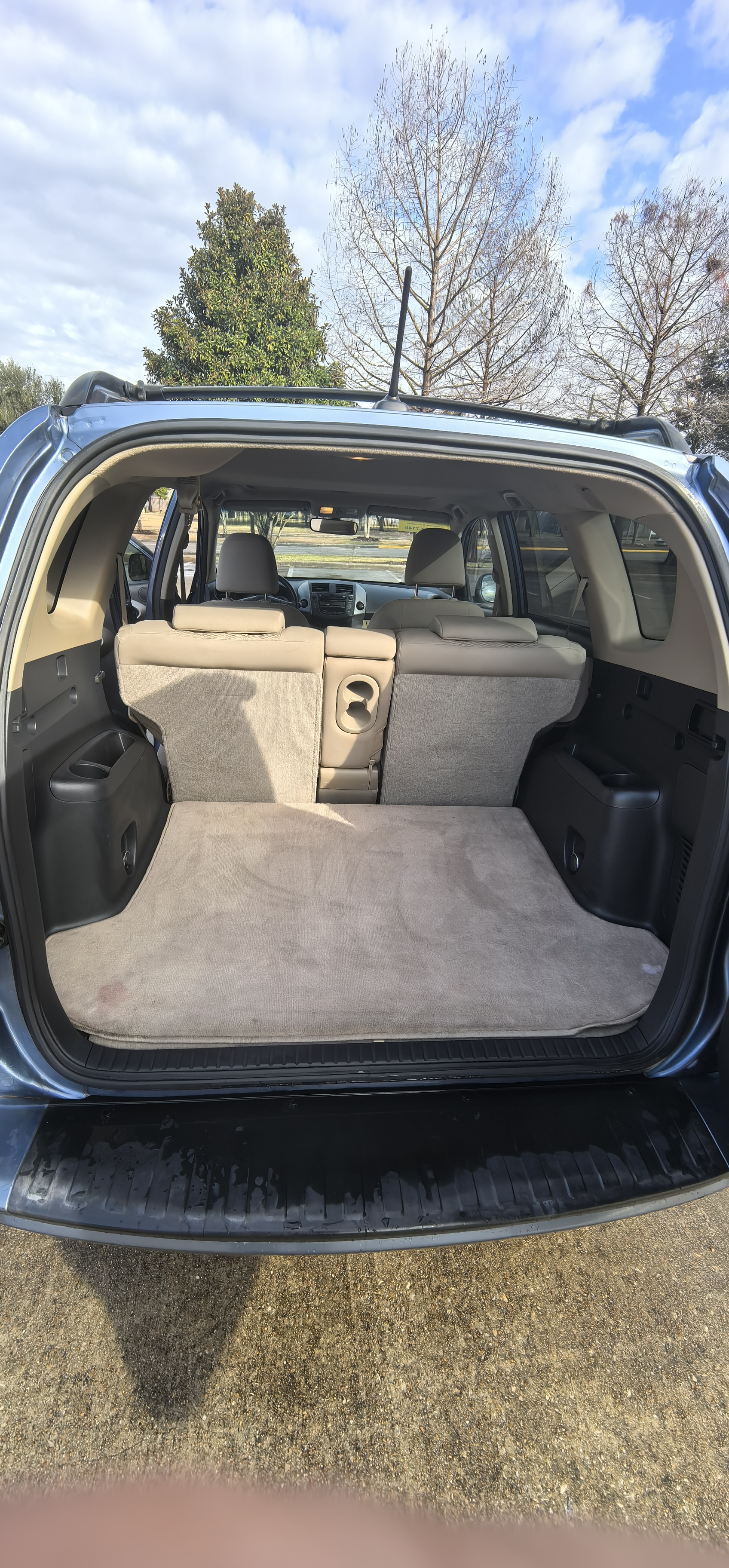 2011 Toyota RAV4 Base - Photo 11
